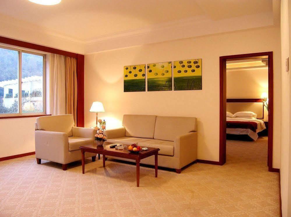 Dolton Resort Tongshenghu Changsha Exterior photo