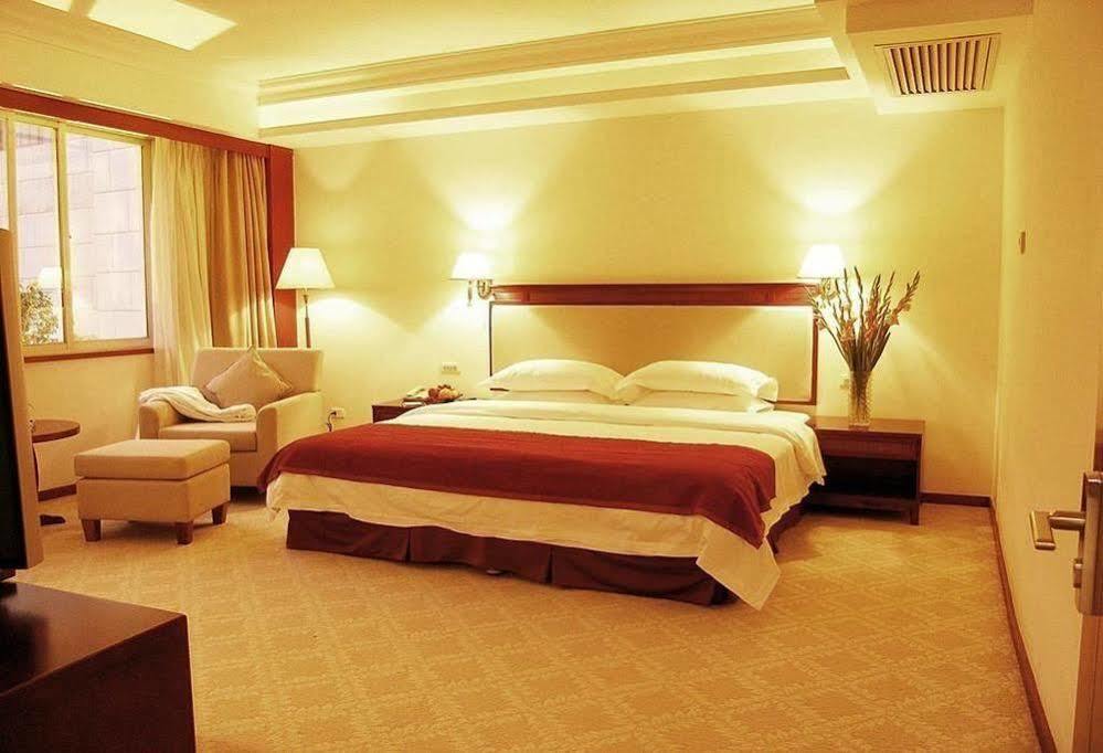 Dolton Resort Tongshenghu Changsha Exterior photo